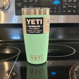 YETI Rambler 10 oz Tumbler Seafoam